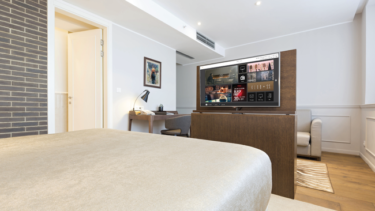 X1Studio、MVI Systems社のホテル向けIPTVソリューションを日本国内に展開